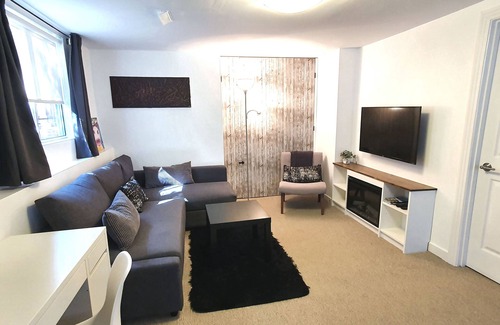 Lynn Valley Apartment | Newly Renovated Suite Close to the Outdoors