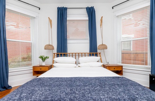 Cherokee Triangle House | Newly Renovated, Charming 1901 3Flr Craftsman in AMAZING Highlands Location