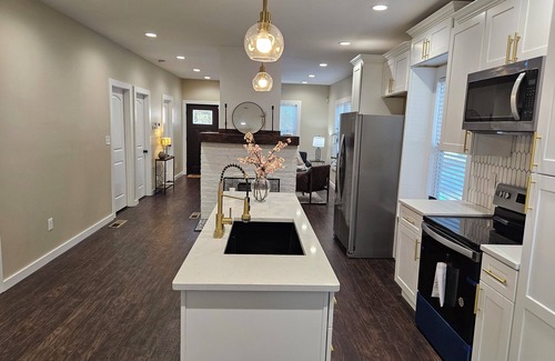 Atlanta House | Newly Renovated Charming 3-bedroom house with AC, WiFi in the heart of Atlanta