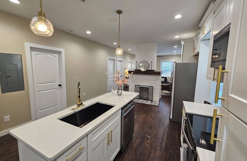 Atlanta House | Newly Renovated Charming 3-bedroom house with AC, WiFi in the heart of Atlanta