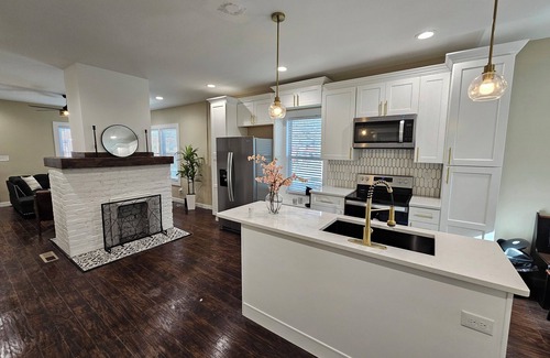 Atlanta House | Newly Renovated Charming 3-bedroom house with AC, WiFi in the heart of Atlanta