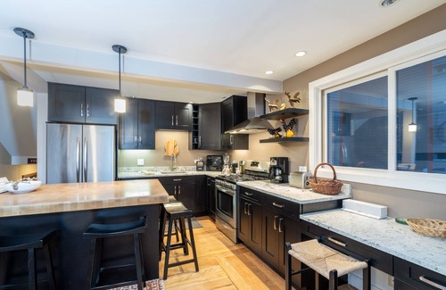 Telluride Condo | Newly renovated condo close to lift 7 and the grocery store.