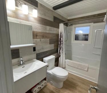 Charlotte's Shore Villa | Newly Renovated Confederation Bridge View Cottages