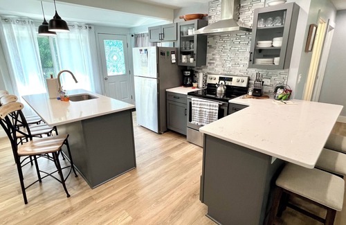 Blacksburg House | Newly Renovated, Conveniently Located Blacksburg Home