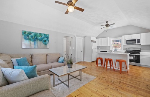 Alton Cottage | Newly Renovated Cottage 4 in Alton Bay, NH