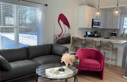 Kittery House | Newly renovated cottage