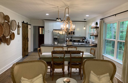 Mentone House | Newly Renovated Cottage - Walk to Historic Downtown Mentone