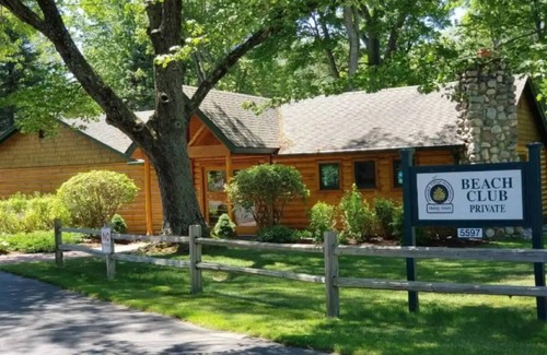 Bellaire Condo | NEWLY RENOVATED! Cozy 1-bedroom condo with fireplace at Shanty Creek Resort