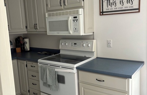 Long Point House | Newly renovated cozy cottage at Long Point!