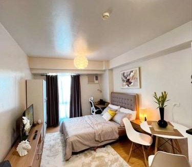 Lahug Apartment | Newly Renovated Cozy Desk & View Studio in Avida IT Park