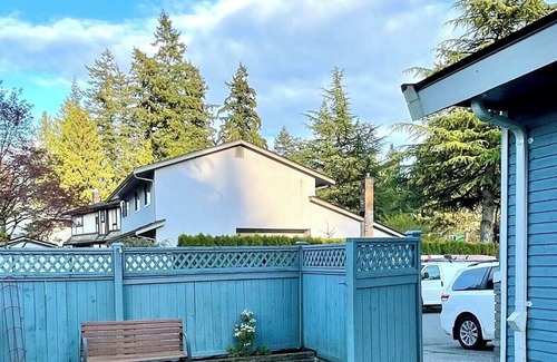 Delta House | Newly renovated cozy house in Delta’s desirable Sunshine Hills!