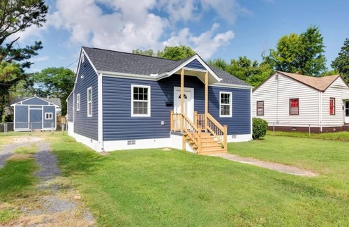 Petersburg House | Newly renovated cozy Home away from home