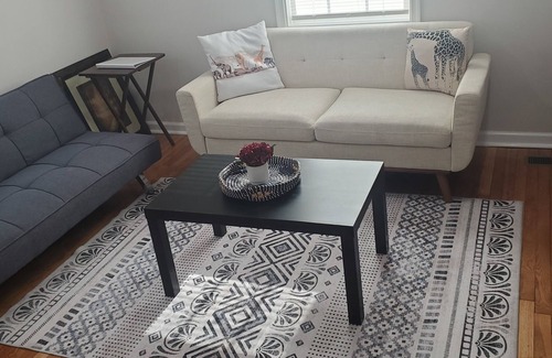 Petersburg House | Newly renovated cozy Home away from home