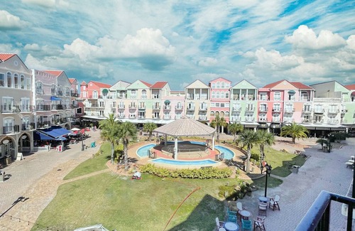 Palm Coast Condo | Newly renovated European Village Condo! Access to restaurants & shops