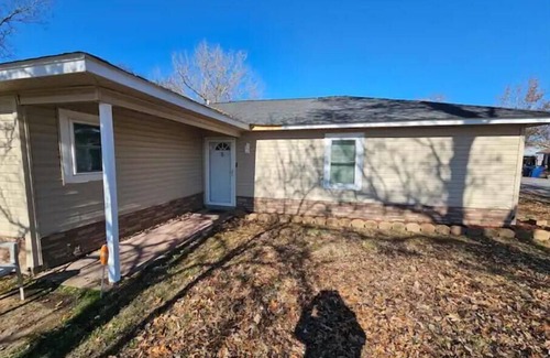 Blytheville House | Newly renovated family home in quiet neighborhood