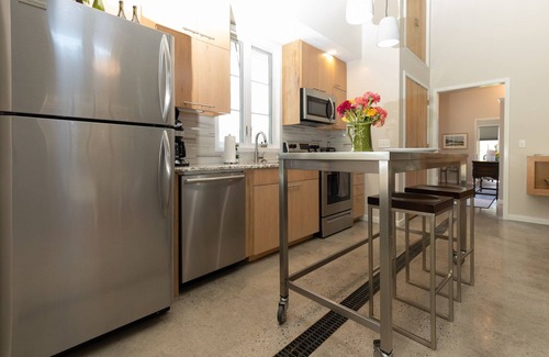 Dugspur House | Newly Renovated Former Cider House with outdoor covered patio and gas grill.