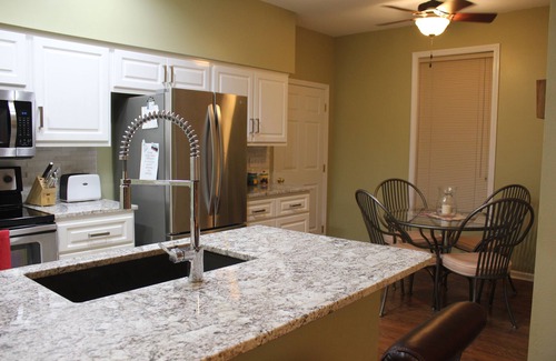 McCormick House | Newly Renovated Golfer's And/Or Boater's Dream Get Away!