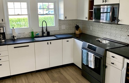 Niantic House | NEWLY RENOVATED GORGEOUS WATERFRONT HOUSE — Located in Black Point Beach