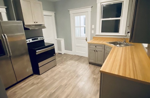 Bulls Head House | Newly Renovated Home For Rent