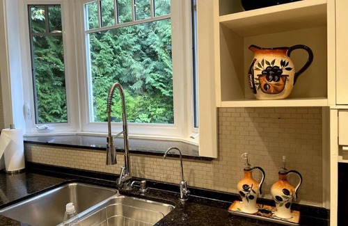 Burnaby House | Newly renovated Heritage House
