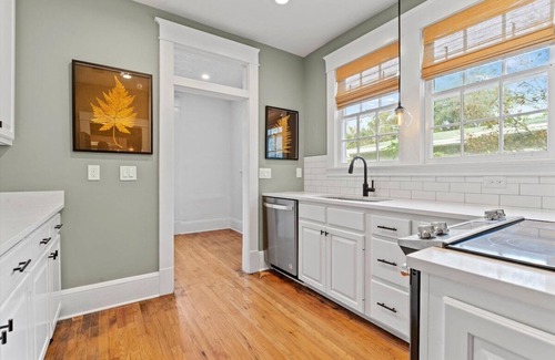 Avondale Apartment | Newly Renovated Home in Avondale Historic District