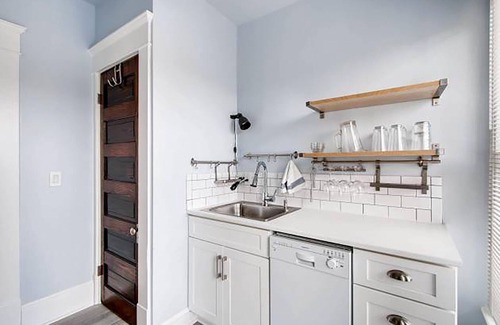 Inman Park House | Newly Renovated Home in Little 5 Points, Walking Distance to Everything ATL