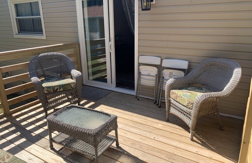 Bayview House | NEWLY RENOVATED HOME! Minutes from beach