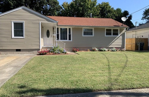 Bayview House | NEWLY RENOVATED HOME! Minutes from beach