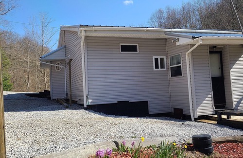 Hiawatha House | Newly Renovated home near the Hatfield-McCoy and Outlaw Trails in Southern WV