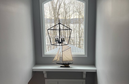 Lakeville House | Newly renovated home on the lake!