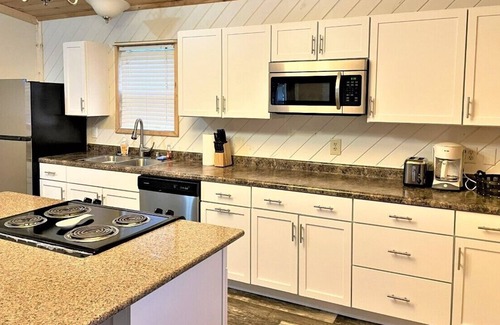 Pine River House | Newly Renovated Home