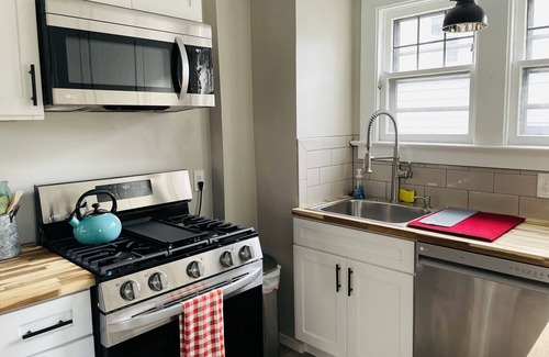 Rochester House | NEWLY RENOVATED home walking distance from Strong Memorial Hospital