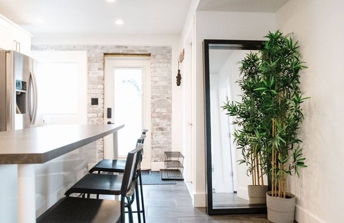 Cultus Lake House | NEWLY Renovated House at Main beach, Cultus Lake!