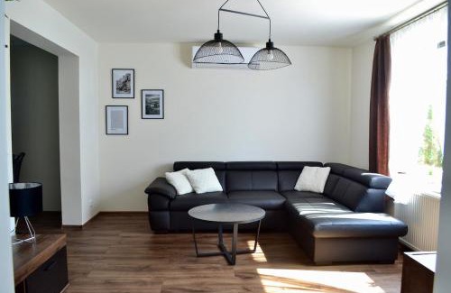 Jirny Apartment | Newly renovated house near Prague