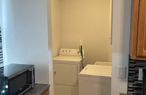 Ypsilanti House | Newly renovated house in a quiet neighborhood