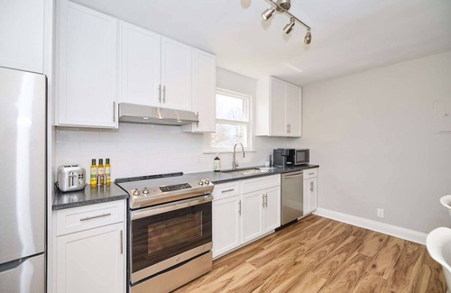 Thorold Condo | Newly Renovated in the Heart of Niagara