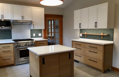 Wellfleet House | Newly Renovated Kitchen, Gardens, Central A/C