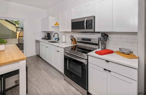 Indianapolis House | Newly Renovated l Fire Pit, Hot Tub, Arcade!