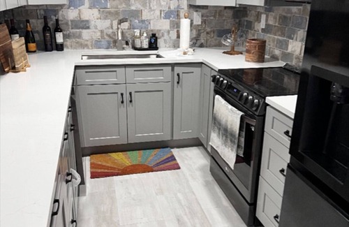 Orlando Condo | Newly renovated Lakefront condo w. Pool . Centrally located and walkable!