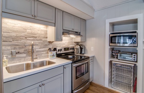 Semora House | Newly renovated Lakehouse!