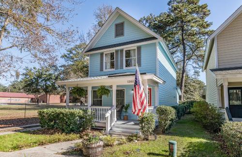 Mossy Oaks House | Newly Renovated listing! Cottage on Broad