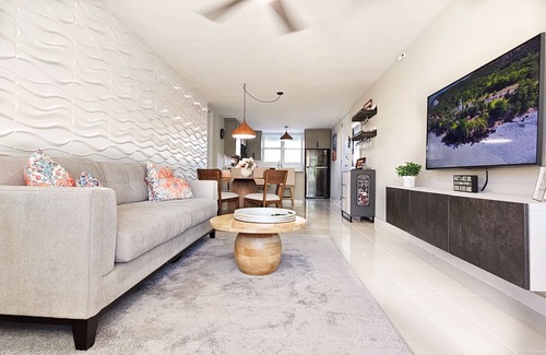 Zarzal Apartment | Newly Renovated Luxurious Beachfront Condo