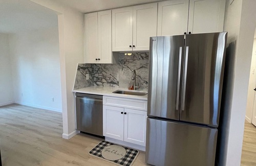 Framingham House | Newly Renovated Luxury 3-Bed 2-Bath House with Easy Airport Access