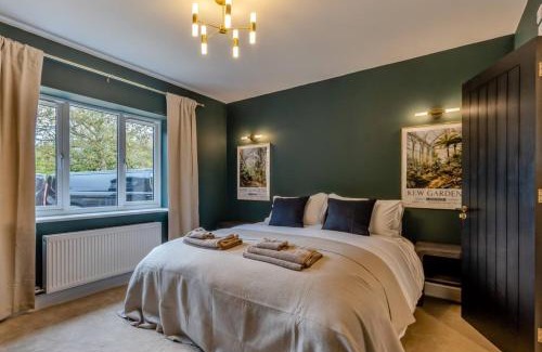 West Runton House | Newly Renovated luxury seaside property with hot tub - near to Cromer & Sheringham