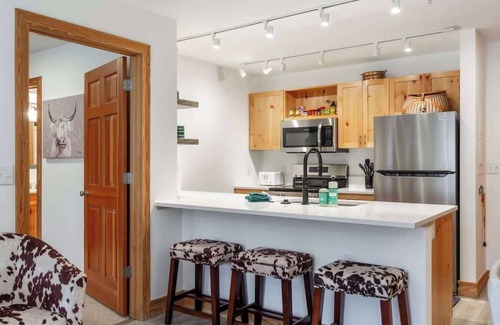 Driggs Condo | Newly Renovated Luxury at Teton Creek Resort