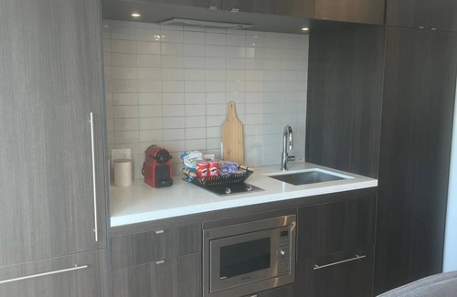 Bloor-Yorkville Condo | Newly Renovated Luxury Condo on Yorkville Ave. in the heart of Toronto.