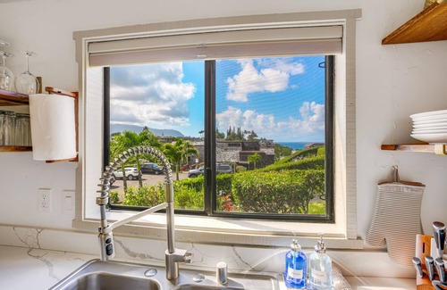 Princeville Condo | Newly Renovated, Modern Beach 70’s Surfer Vibes