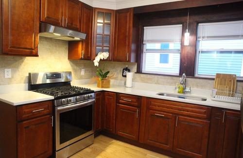 Neponset - Port Norfolk Apartment | Newly Renovated Modern Retreat l Near T