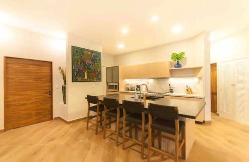 Centro Condo | Newly Renovated! | Next to Pool w/Large Terrace | Beach Service & Steps to 5th Ave | Maid
