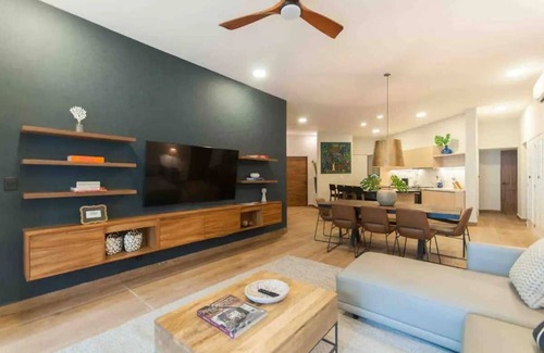 Centro Condo | Newly Renovated! | Next to Pool w/Large Terrace | Beach Service & Steps to 5th Ave | Maid